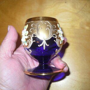 4 Vintage Cobalt Blue Gold Enamel Floral Cordial Stemware Glass Shot Aperitif